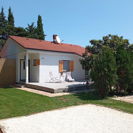Holiday Home Mirela Шишан Екстер'єр фото